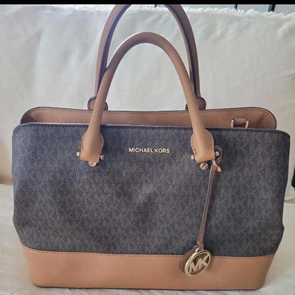 Michael Kors Sheila Medium Satchel Shoulder Bag Brown